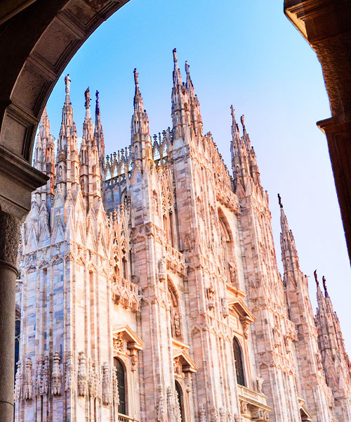 slider_500X600_04-MILANO