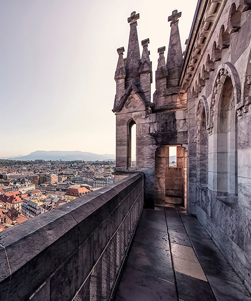 slider_500X600_34-GINEVRA-E-IL-CERN